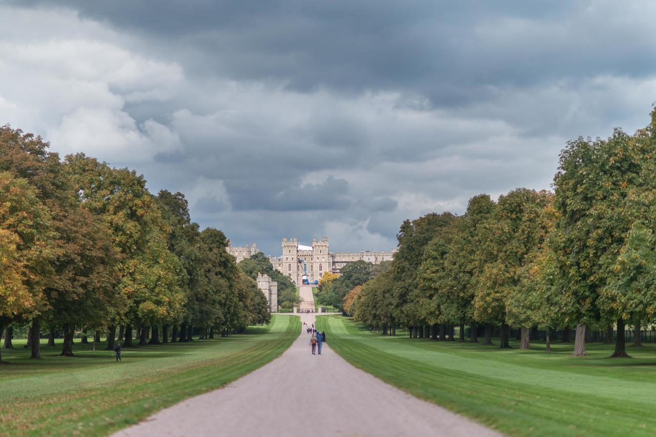 Central Windsor Apartment Facing The Castle Esterno foto