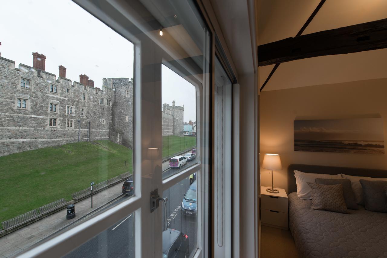 Central Windsor Apartment Facing The Castle Esterno foto