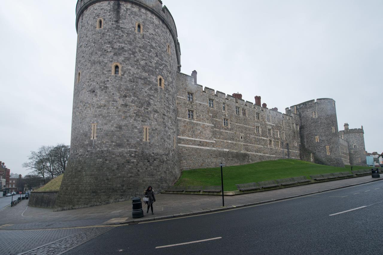 Central Windsor Apartment Facing The Castle Esterno foto